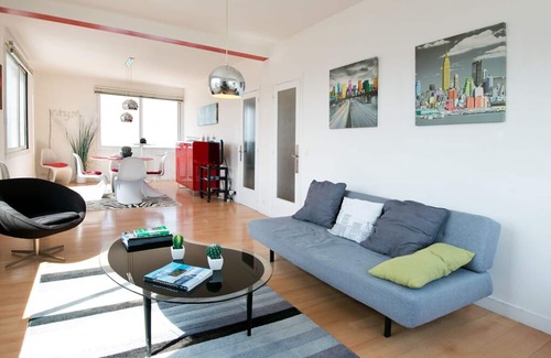 Etretat Appartement | GARAGE PRIVE. 120M2. CALME. SOLEIL DU LEVER AU COUCHER.