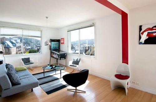 Etretat Appartement | GARAGE PRIVE. 120M2. CALME. SOLEIL DU LEVER AU COUCHER.