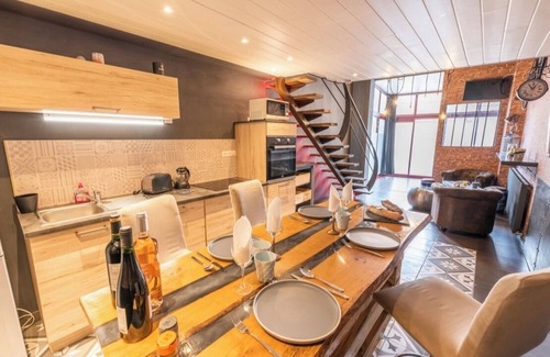 Le Puy-en-Velay Appartement | Unique industrial loft in city center 130m2, 3 bedrooms, ideal for a family