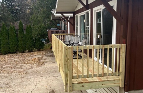 Beaver Dam Appartement | Unique Lake Condo W/ Walking distance from downtown amenities