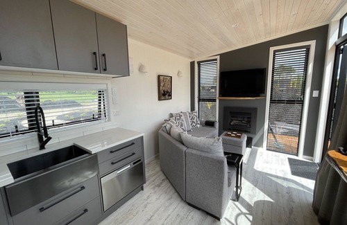 Lower Kaimai Maison | Unique location for Nature lovers or Romantics alike