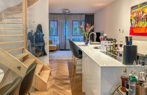 Amsterdam West Maison | Unique location on the water. Modern house quite area close to center!