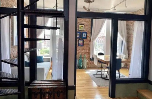 Glens Falls Appartement | Unique Loft Downtown Glens Falls