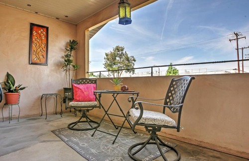 Sutter Villa | Unique Long Beach House with Patio, Grill and Balcony