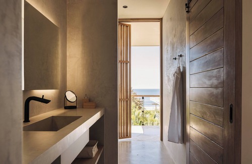 Cobano Villa | Unique luxury villa ocean view steps from the beach
