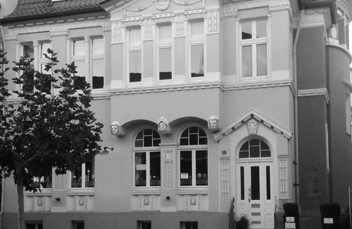 Bad Salzuflen Villa | Suite Maisonnette Unique pour 6 personnes, Villa Historique Rénovée! Bon prix!!
