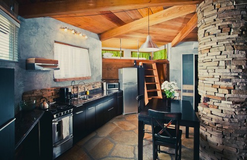 Desert View Village Maison | ** Unique ** New ** studio ** ** Kiva Cave Creek **