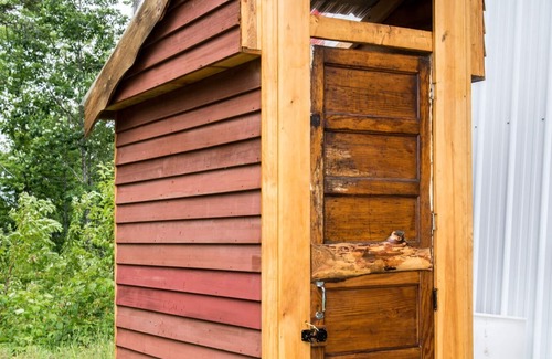 Chatham Maison | Unique Off-grid stay in the heart of the White Mountain National Forest