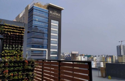 Gachibowli Appartement | Penthouse unique avec jardin vertical au coeur de Gachibowli