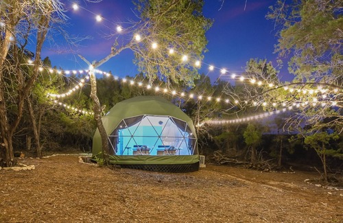 Lago Vista Station Balnéaire | Unique Eco-Glamping Resort in TX Hill country - Pod #1!