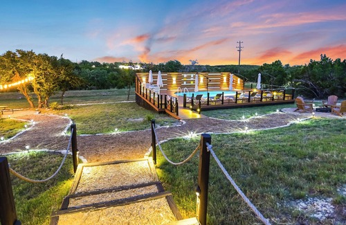 Lago Vista Station Balnéaire | Unique Eco-Glamping Resort in TX Hill country - Pod #3!