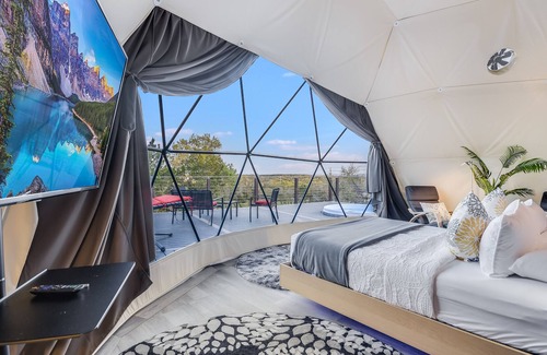 Lago Vista Station Balnéaire | Unique Eco-Glamping Resort in TX Hill country - Pod #11!