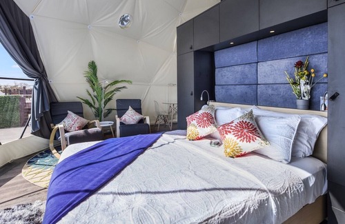 Lago Vista Station Balnéaire | Unique & Plush Eco-Glamping Resort in TX Hill country!
