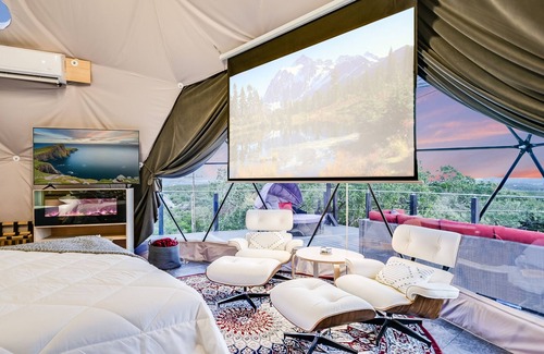 Lago Vista Station Balnéaire | Unique & Plush Eco-Glamping Resort in TX Hill country!