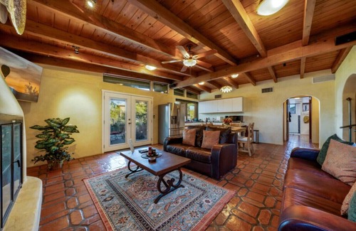 Tucson Maison | Jojoba Studio (Ari) -