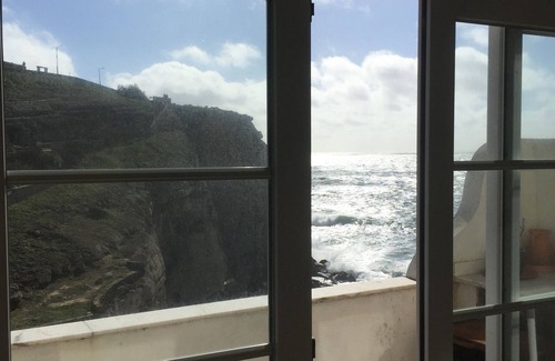 Azenhas do Mar Maison | Maison de plage romantique unique par l'océan Atlantique