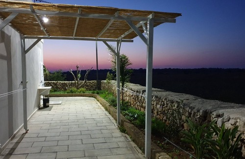 Pizzo Maison | Scénario unique!A quelques mètres de la mer dans la zone protégée de Punta Pizzo.