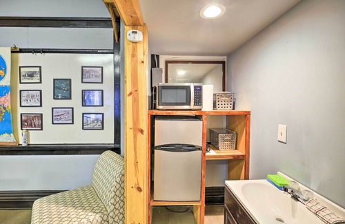 Wilcoe Appartement | Unique Suite in Refurbished WV Schoolhouse!
