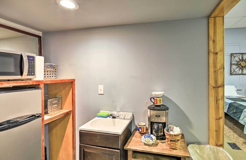 Wilcoe Appartement | Unique Suite in Refurbished WV Schoolhouse!