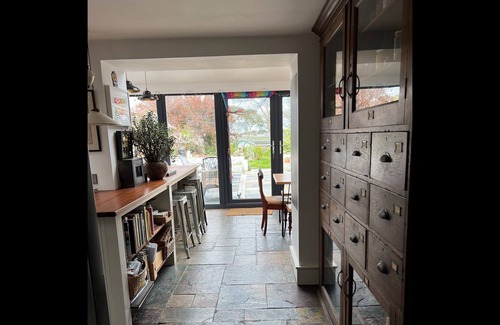 Downpatrick Maison | Unique Townhouse with Large Garden down to the Sea