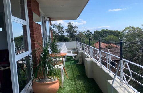 Balgowlah Appartement | Unique Views, Spacious Apart. Balgowlah. Close Beach/ferry/shops/rest. & Cafe's