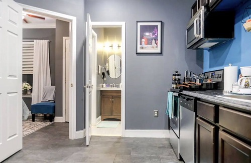 Southeast Maison | Uniquely Styled Private Suite