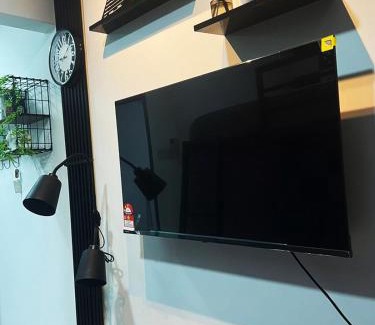 Taman Bandar Baru Appartement | Unisuites Kampar Studio 5 min to UTAR TARC -3pax , 1 CP