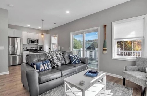 Lime Lake-Machias Maison | Unit 1 · Lime Lake Luxury 2BR Cottage