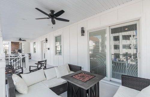 Ventnor City Maison | Unit 2 Beach block Sleeps 20 Ocean Views