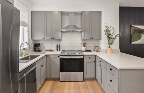 Bellevue Maison | Unit 2 One Central · Modern Urban Luxury Escape - Unit 2