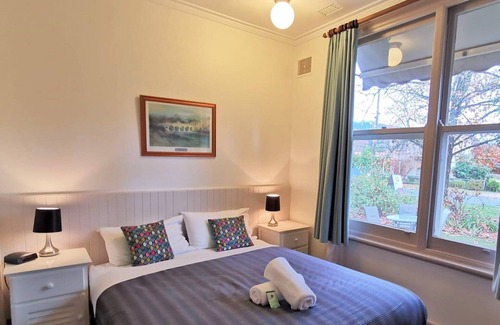 Bright Cottage | Unit 3 - Studio - HomeAway