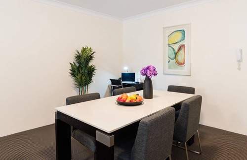 Eastwood Appartement | Unité 9-1 chambre meublée adaptée aux courts et longs séjours