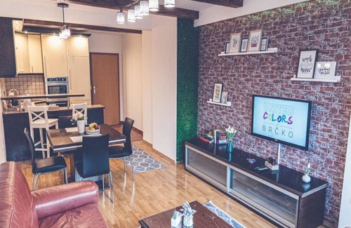 Brcko Appartement | Couleurs unies de Brčko
