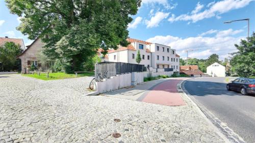 Buckenhof Appartement | UniverCity Apartment für bis zu 4, Terrasse, Grill