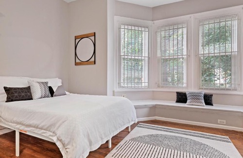 Spruce Hill Appartement | University City, Chic Studio Apartment by A.C.T.