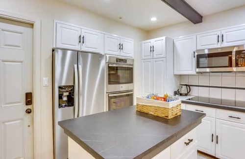 Lewisburg Maison | University Villa near Bucknell with Pool