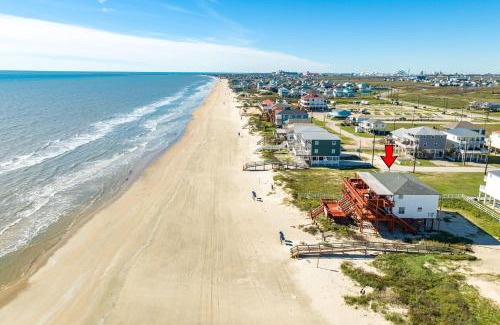 Surfside Beach Maison | Unobstructed Oceanfront SPECKLED TROUT Unit 5 Beach Pad!