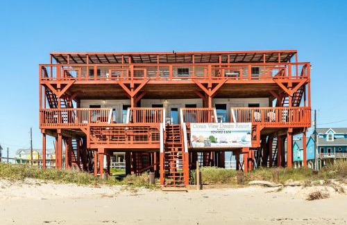 Surfside Beach Maison | Unobstructed Oceanfront SPECKLED TROUT Unit 5 Beach Pad!