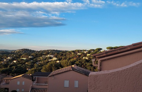 La Nartelle Appartement | Vue imprenable sur le golf de Saint Tropez