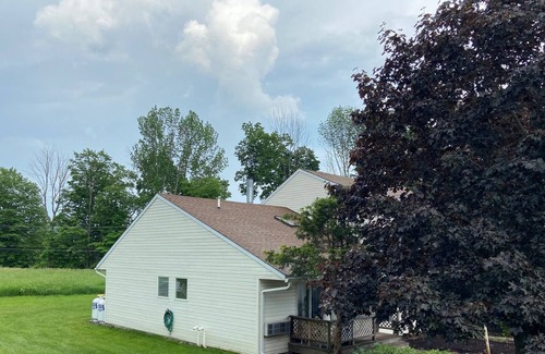 Union Dale Maison | Unplug and Relax and swim at newly remodeled 2 bedroom townhouse
