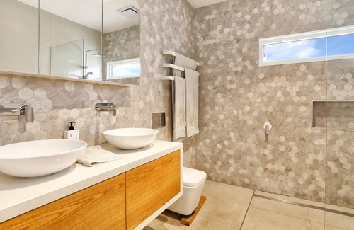 Patterson Lakes Maison | Unrivalled Family Entertainer on water
