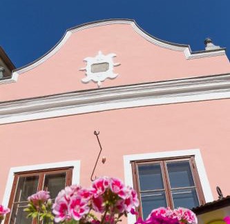 Rust Appartement | unser rosa Haus für Sie