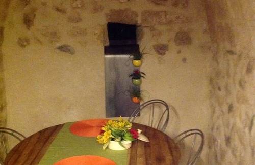 Soyons Appartement | Insolite troglodytede charme