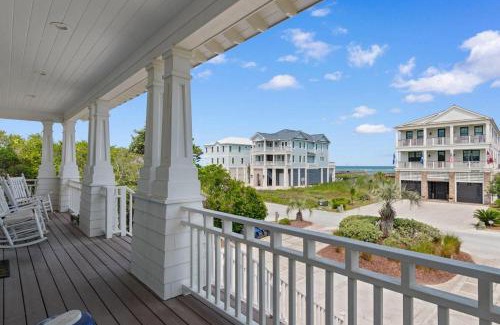 Pawleys Island Maison | Unwind and Indulge at Five Stars Beach Home