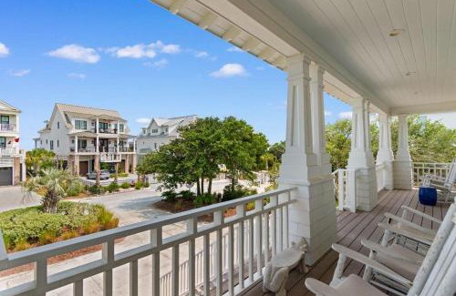 Pawleys Island Maison | Unwind and Indulge at Five Stars Beach Home