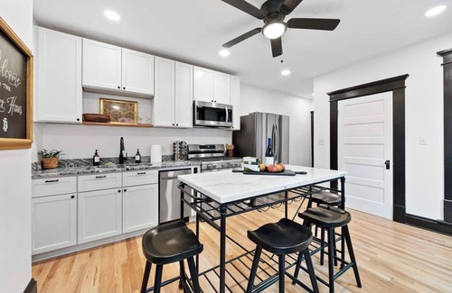 German Village Appartement | Unwind and relax in this picturesque German Village hideaway. Perfect for small groups!
