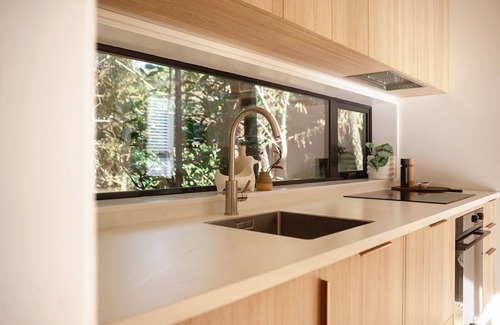 Wellington Maison | Unwind in an urban oasis w/sauna & garden views