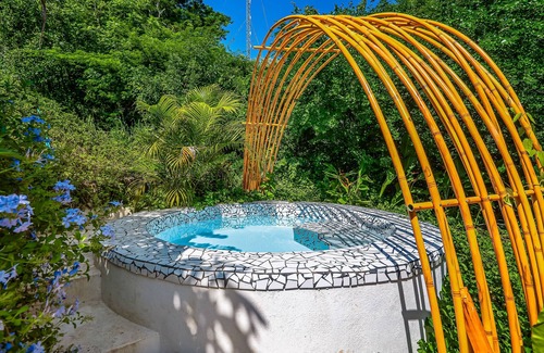Isla Navidad Villa | Unwind in Paradise: A Serene Getaway in Isla de Navidad