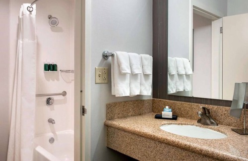 Whippany Hôtel | Unwind in Style While Exploring New Jersey's Attractions! Hotel w/ Self Parking
