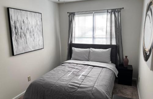 Paw Creek Maison | Unwind in Tranquil Style - Spacious 3-Bed Haven